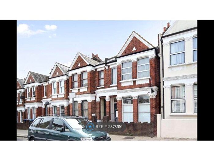 2 Bedroom Flat To Rent In Tennyson Road, London, NW6