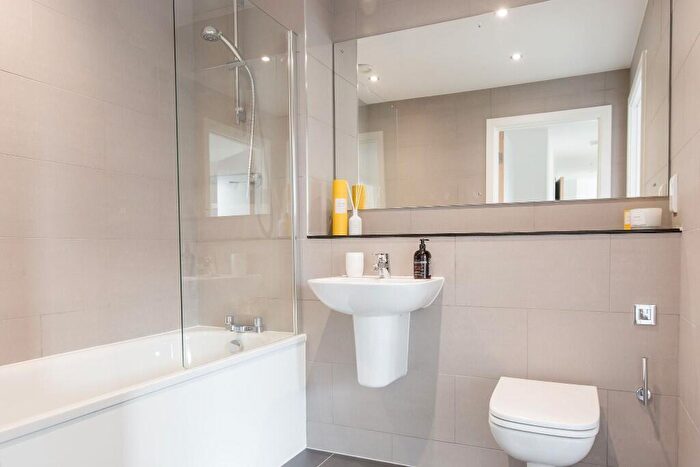 2 Bedroom Apartment To Rent In Trentham Street, Manchester, Greater Manchester, M15