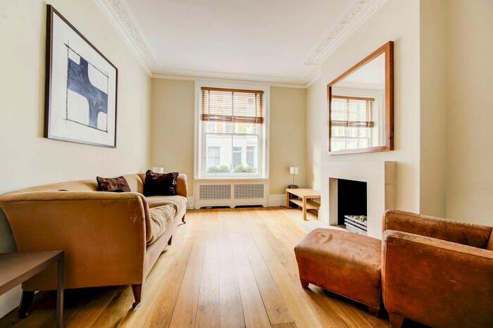 2 Bedroom Maisonette To Rent In Ifield Road, Chelsea, London, SW10