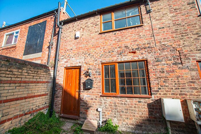 1 Bedroom End Terrace House To Rent In North Street, Bridlington, YO15