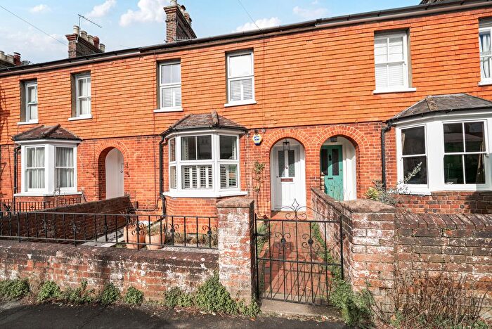 4 Bedroom Detached House For Sale In Addison Road, Guildford, GU1