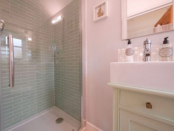 1 Bedroom End Of Terrace House For Sale In Double Street, Framlingham, Suffolk, IP13