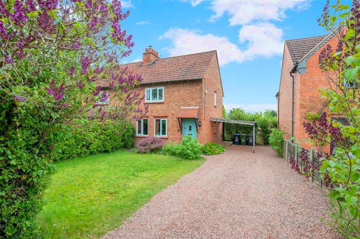 2 Bedroom Semi-Detached House For Sale In Mayswood Road, Wootton Wawen, B95