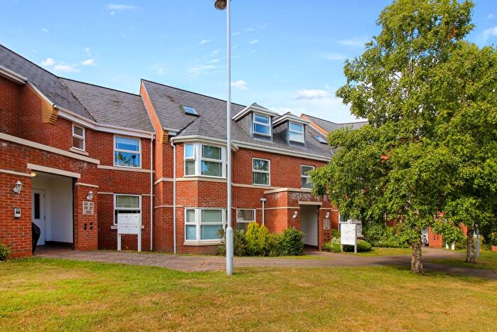 2 Bedroom Apartment For Sale In Tudor Coppice, Solihull, B91