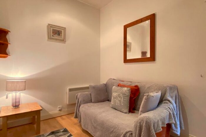 1 Bedroom Flat To Rent In Cambrian Place, Maritime Quarter, Swansea, SA1