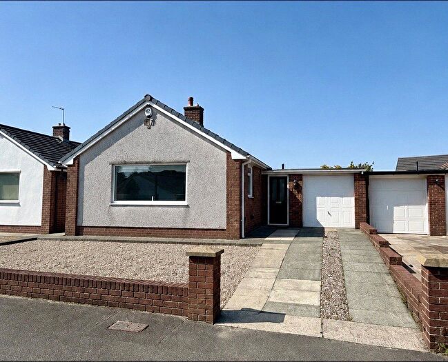 3 Bedroom Bungalow To Rent In Quebec Road, Blackburn, Lancashire, BB2