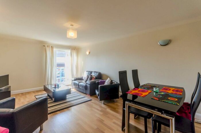 1 Bedroom Flat To Rent In Westminster Court, Rotherhithe, London, SE16
