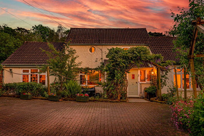 6 Bedroom Cottage For Sale In Thornton Common Road, Wirral, CH63