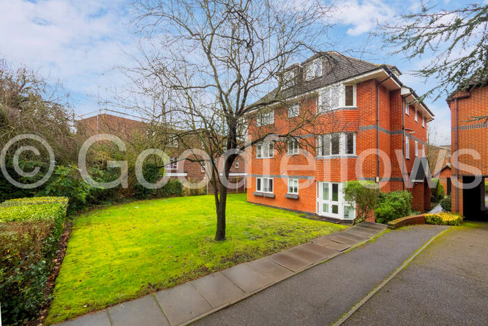 2 Bedroom Apartment To Rent In Grange Road, Sutton, Surrey, SM2