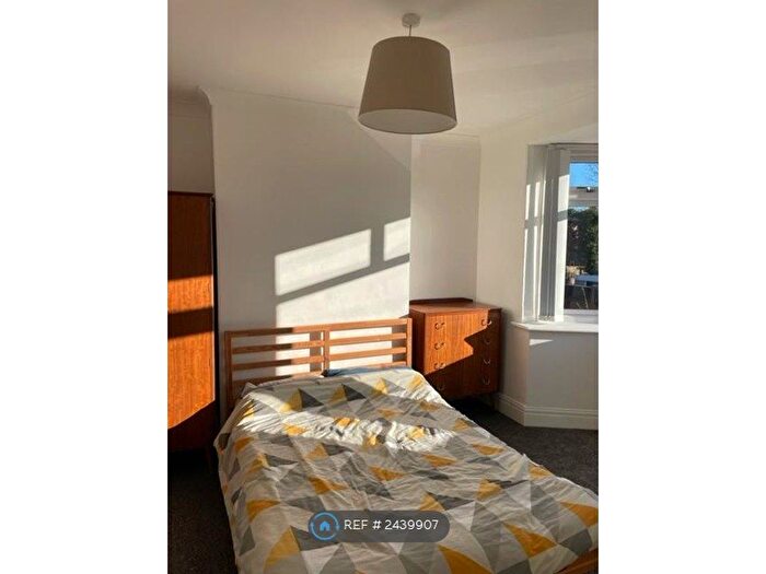 2 Bedroom Flat To Rent In Fenham, Newcastle Upon Tyne, NE5