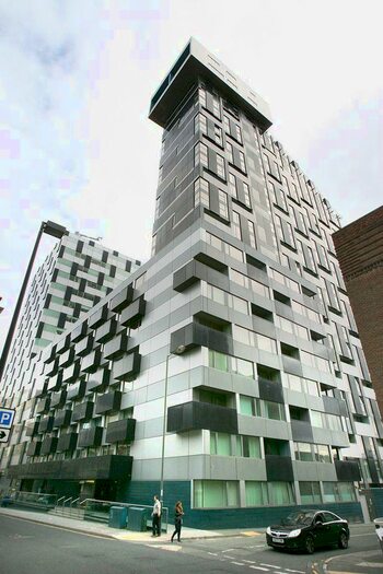 2 Bedroom Flat To Rent In The Unity Building, L3