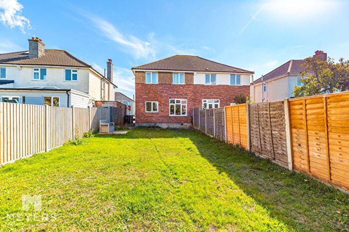1 Bedroom Flat For Sale In Athelstan Road, Southbourne, BH6