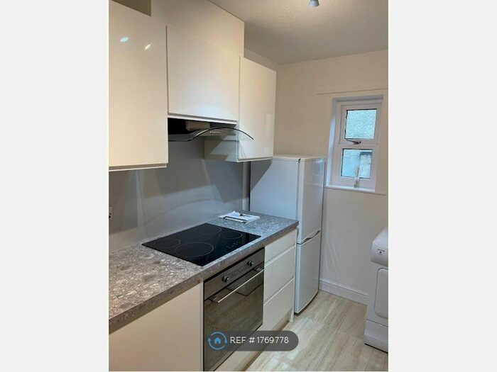 1 Bedroom Flat To Rent In Equitable House, Lancaster, LA1