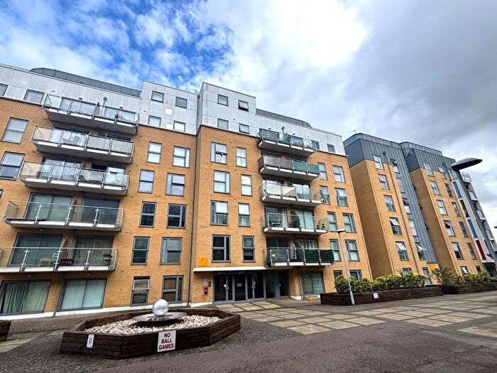 2 Bedroom Flat For Sale In Monument Court, Stevenage, SG1
