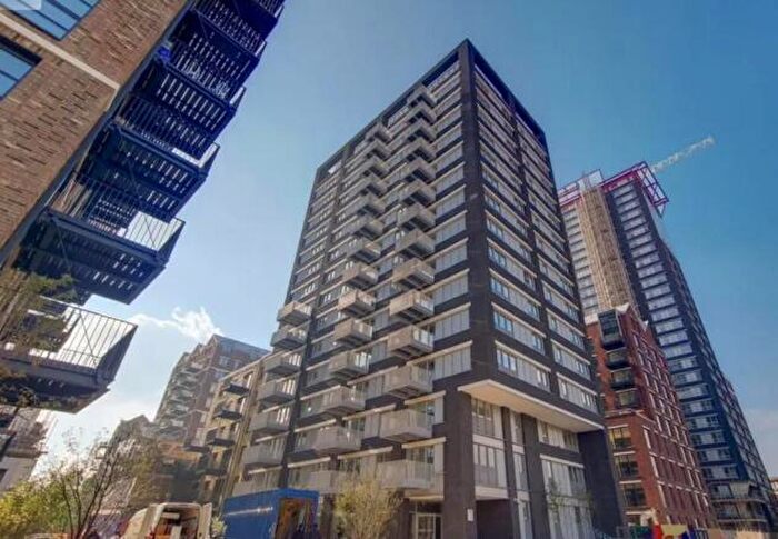 1 Bedroom Apartment To Rent In Rendel House, Goodluck Hope Walk, Canary Wharf, Blackwall, Canning Town, London, E14