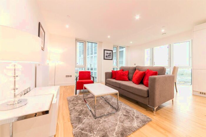 3 Bedroom Apartment To Rent In City West Tower, High Street, Stratford, London, E15