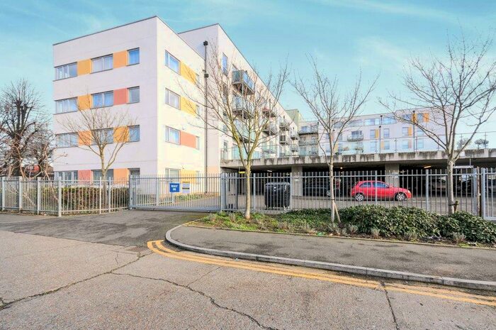 1 Bedroom Apartment To Rent In Cosmopolitan Court, EN1