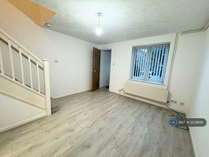 2 Bedroom Terraced House To Rent In St. Augustine Gardens, Southampton, SO17