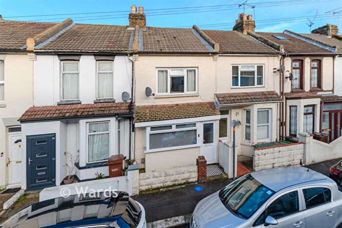 2 Bedroom Terraced House For Sale In May Road, Gillingham, Kent, ME7