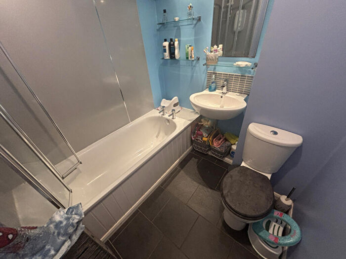 2 Bedroom Flat For Sale In Justice Port, Aberdeen, Aberdeenshire, AB24