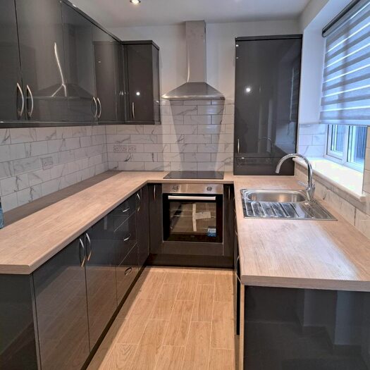 3 Bedroom Terraced House To Rent In Victoria Road, Worksop, S80