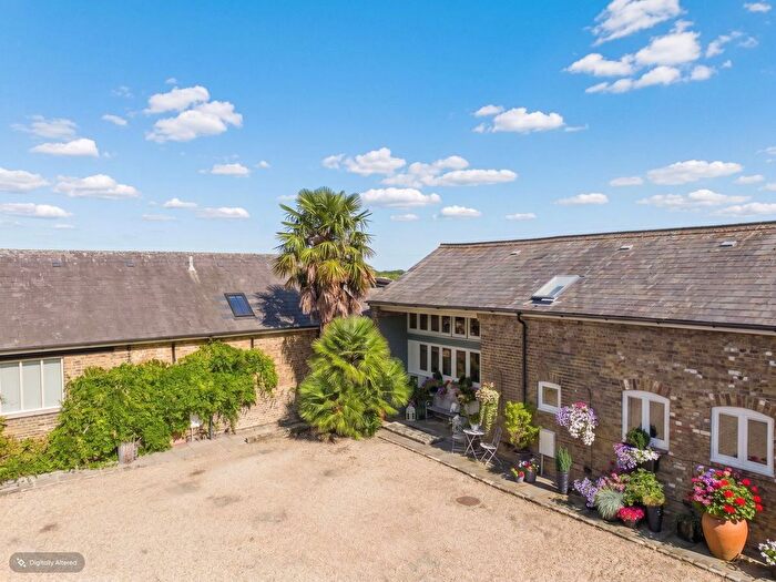 2 Bedroom Barn Conversion For Sale In Curteys, Old Harlow, CM17