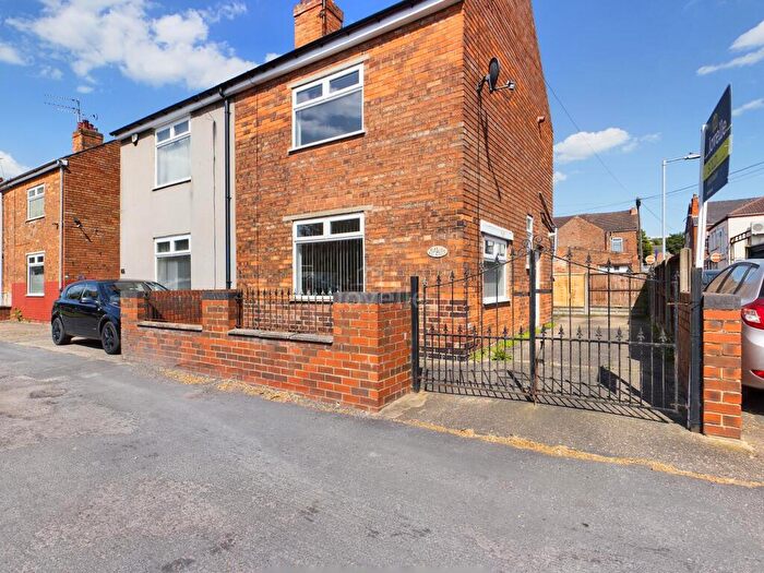 2 Bedroom Semi-Detached House To Rent In Wall Street, Gainsborough, DN21