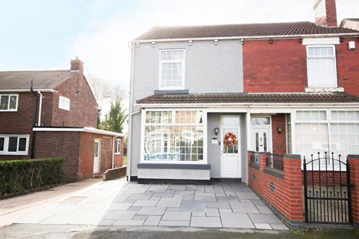 3 Bedroom Semi-Detached House For Sale In Skellow Road, Carcroft, Doncaster, DN6