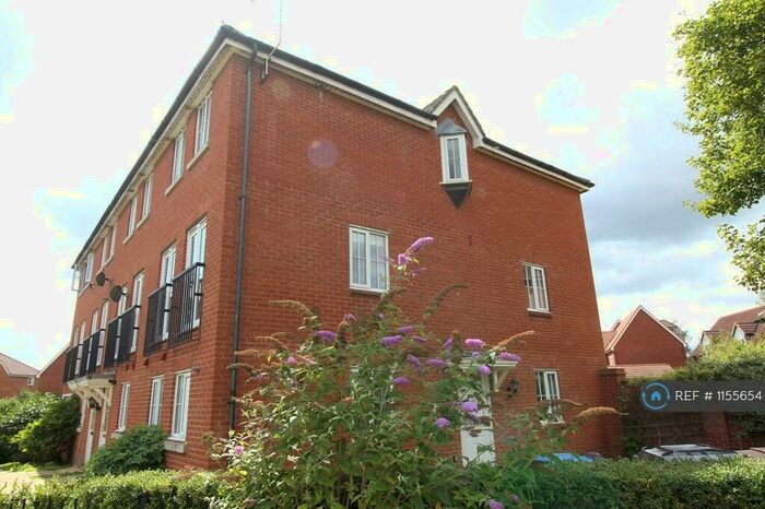 5 Bedroom End Of Terrace House To Rent In Cunningham Avenue, Hatfield, AL10