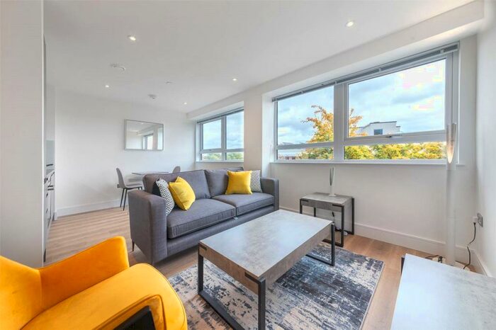 1 Bedroom Apartment To Rent In Wood Street, East Grinstead, West Sussex, RH19