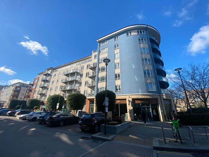 2 Bedroom Flat To Rent In Bantam House, Heritage Avenue, NW9