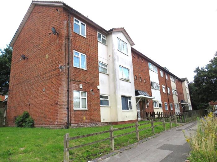 3 Bedroom Flat To Rent In Chilvers Grove, Birmingham, B37