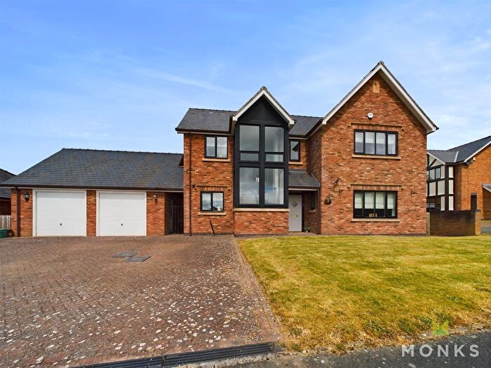 5 Bedroom Detached House For Sale In Parc Bronhyddon, Llansantffraid, SY22