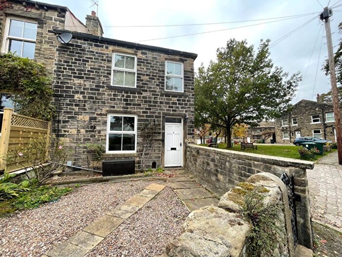 2 Bedroom End Of Terrace House To Rent In Micklethwaite, Bingley, West Yorkshire, BD16