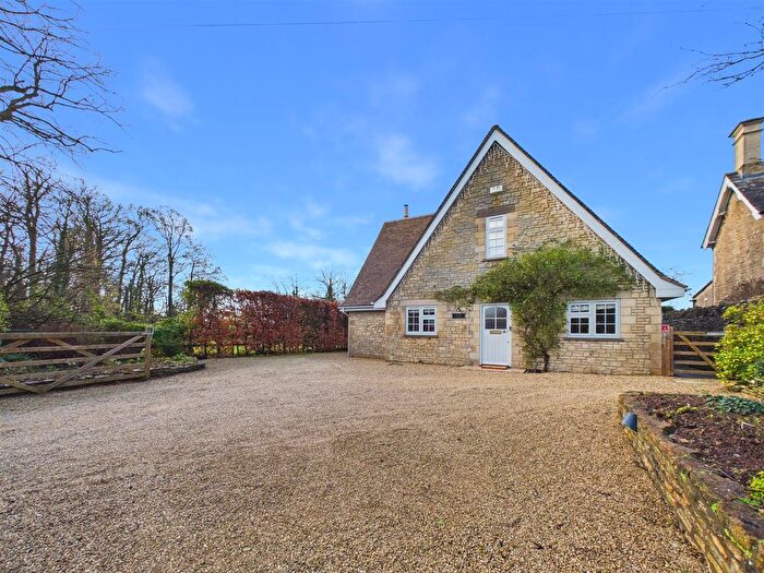 4 Bedroom Detached House For Sale In Alderton Road, Grittleton, SN14