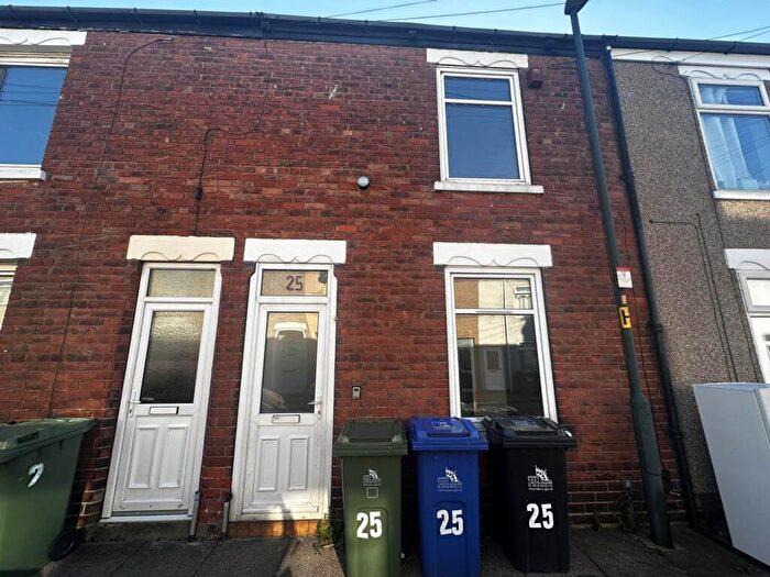 3 Bedroom Terraced House To Rent In James Street, Grimsby, DN31