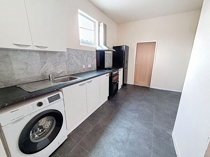 1 Bedroom Flat To Rent In Campbell Road, Stoke-On-Trent, ST4