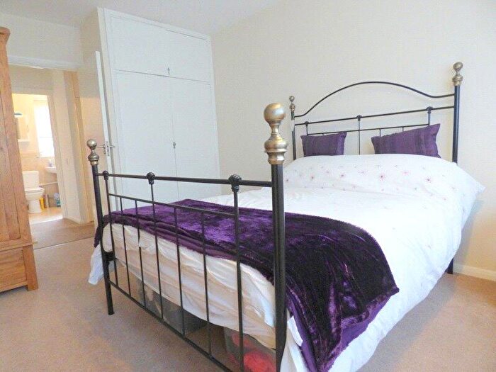 1 Bedroom Apartment For Sale In Chichester Court, Rustington, Littlehampton, BN16