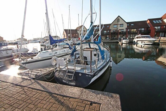 Garage / Parking To Rent In Mooring, S35