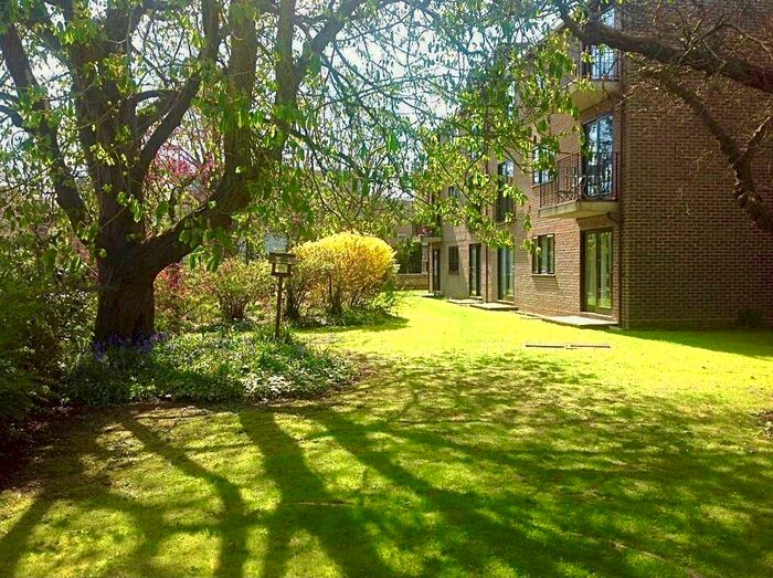 1 Bedroom Apartment To Rent In Dorchester Court, Ferry Pool Road, Summertown, Oxford, OX2