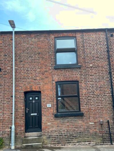2 Bedroom Terraced House To Rent In Parr Street, Macclesfield, Cheshire, SK11