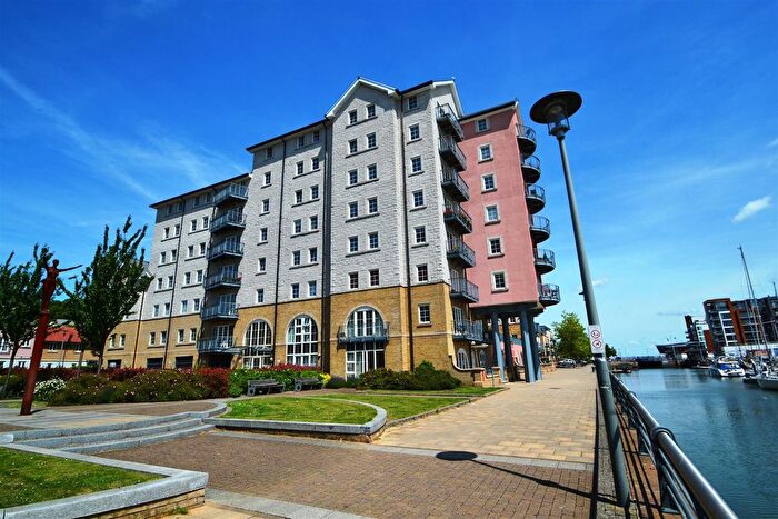 2 Bedroom Flat For Sale In Lower Burlington Road, Portishead, BS20