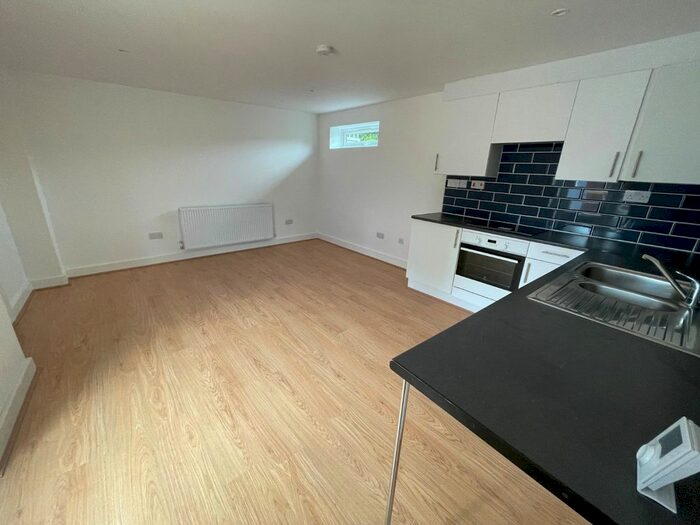2 Bedroom Bungalow For Sale In Palmerston Road, Chatham, Kent ME4