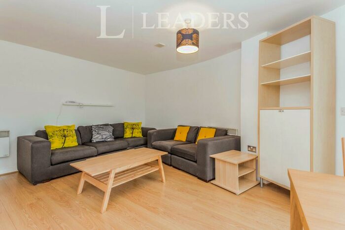 1 Bedroom Apartment To Rent In Life Buildings, Greenheys Lane West, Hulme, Manchester, M15