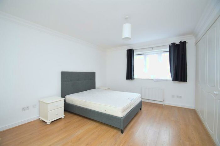 2 Bedroom Apartment To Rent In Kevere Court, Kewferry Drive, Northwood, HA6