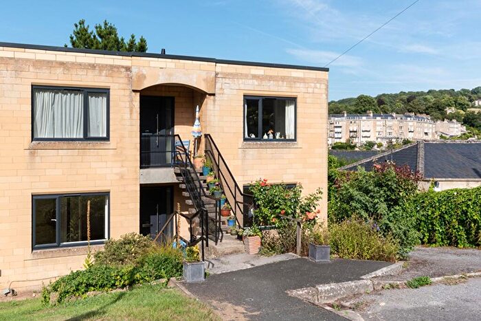2 Bedroom Apartment For Sale In Forefield Place, Lyncombe Hill, Bath, BA2