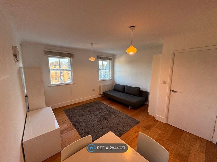 1 Bedroom Flat To Rent In Brixton, London, SW2