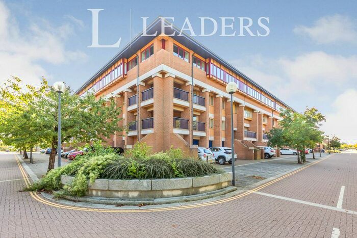 2 Bedroom Flat To Rent In North Row, Central Milton Keynes, MK9