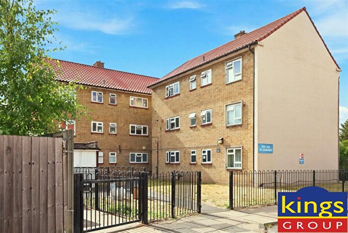 3 Bedroom Flat For Sale In St. Edmunds Road, Edmonton, N9