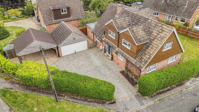 4 Bedroom Detached House For Sale In Orchard Close, East Hanney, OX12